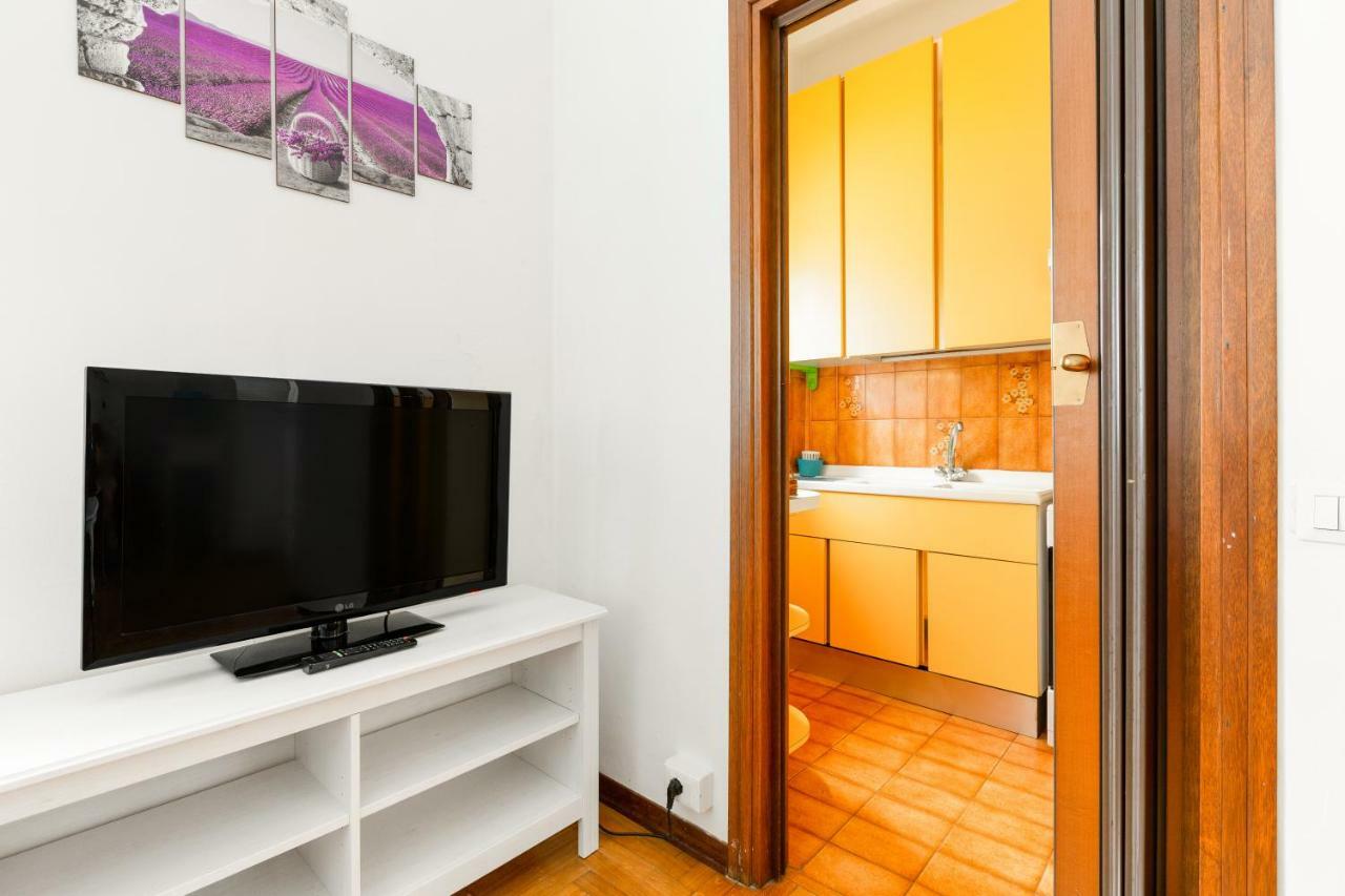 Bright Flat With Shared Garden Appartement Milaan Buitenkant foto